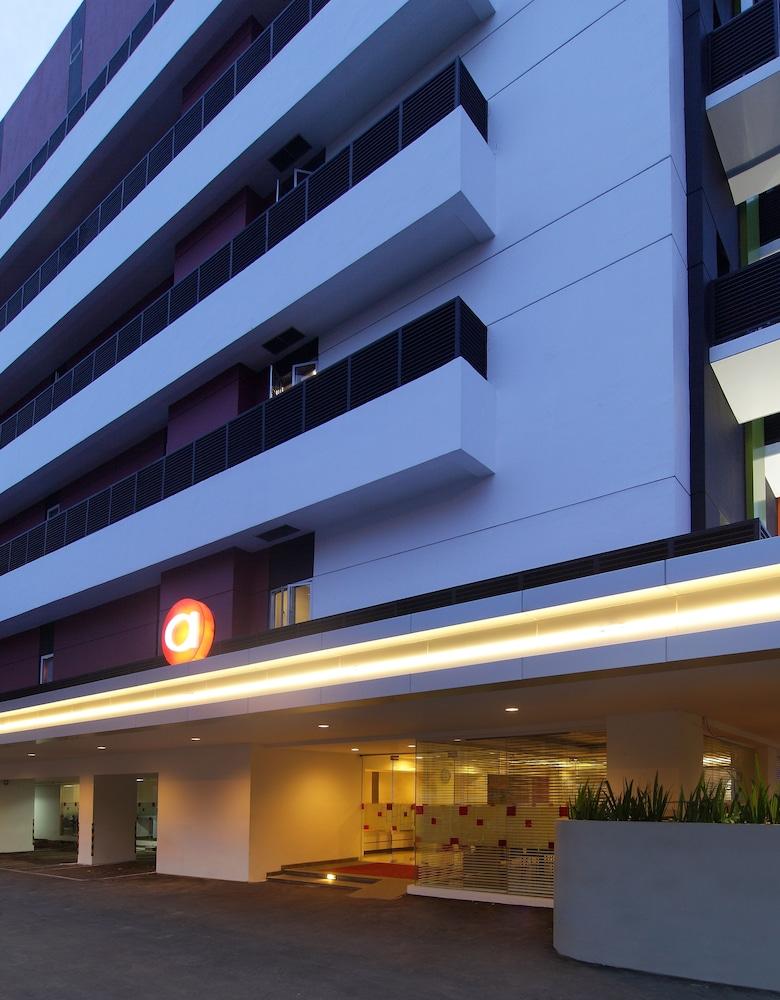 Amaris Hotel Mangga Besar Джакарта Екстериор снимка