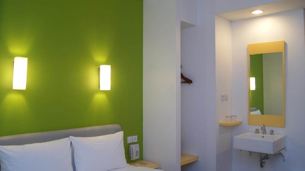 Amaris Hotel Mangga Besar Джакарта Екстериор снимка