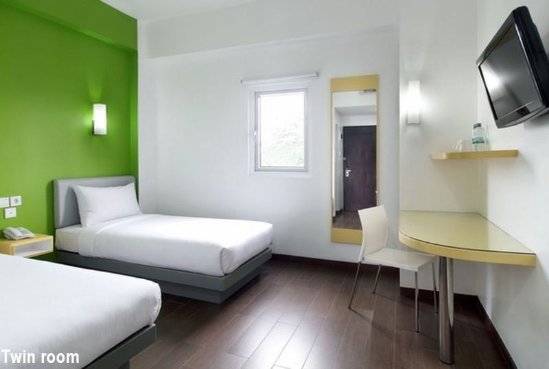 Amaris Hotel Mangga Besar Джакарта Екстериор снимка