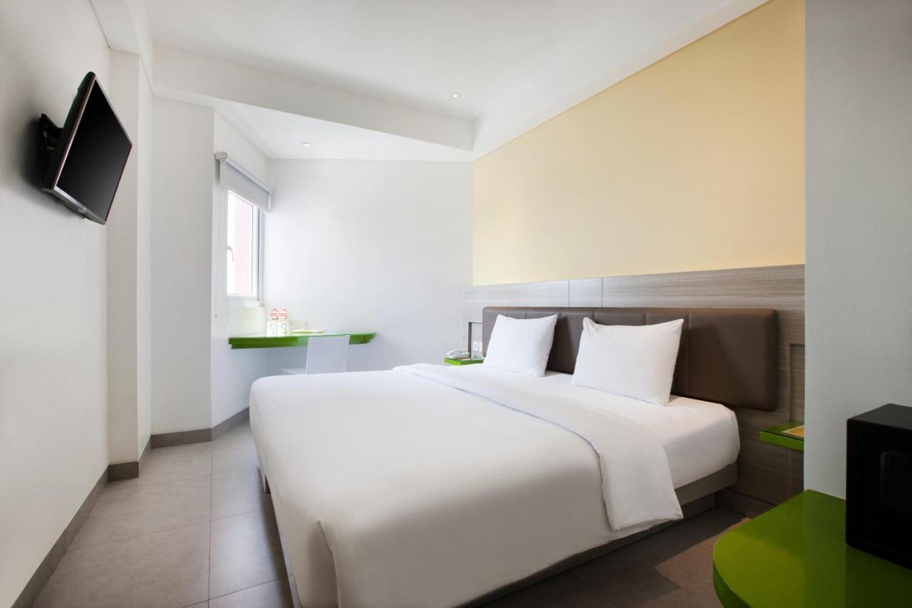 Amaris Hotel Mangga Besar Джакарта Екстериор снимка